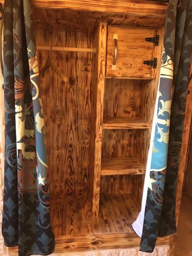 Chailloue Chambre D'Hote Medieval Du Vieux Bourg المظهر الخارجي الصورة