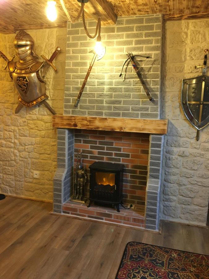 Chailloue Chambre D'Hote Medieval Du Vieux Bourg المظهر الخارجي الصورة